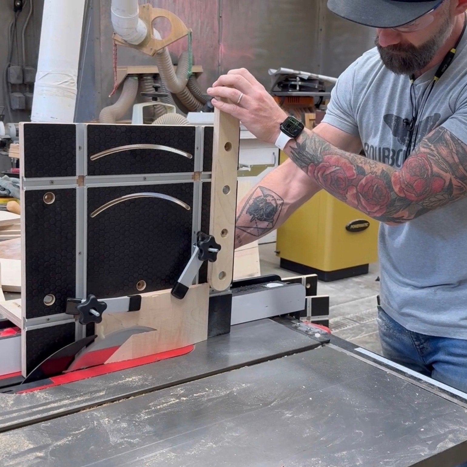 Universal Table Saw Jig
