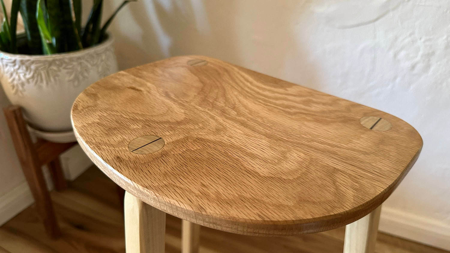 How to Cut ROUND Mortise and Tenons (Mostly) by Hand: Simple & Efficient Joinery